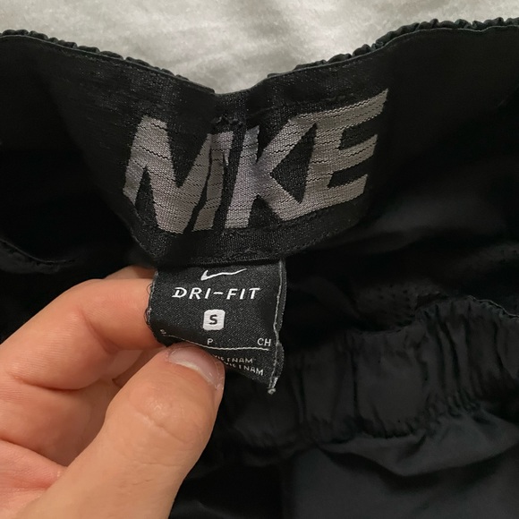Nike shorts - Picture 2 of 2